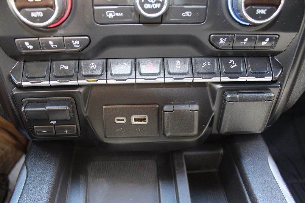 Chevrolet Silverado 1500 4WD Crew Cab 147" LTZ 2019