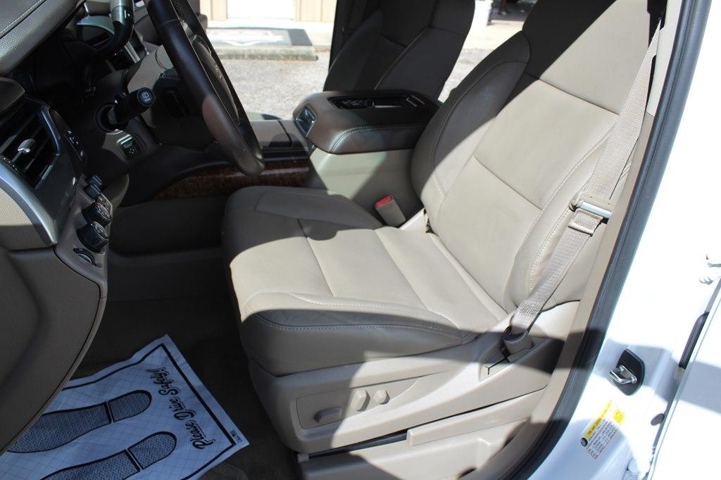 Chevrolet Suburban 4WD 4dr 1500 LTZ 2016