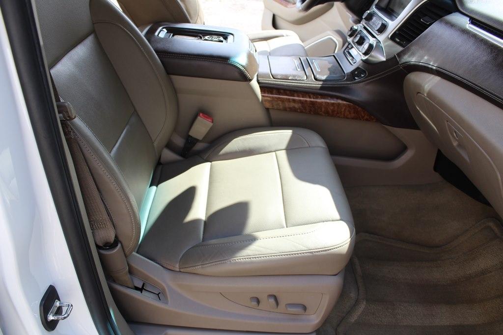 Chevrolet Suburban 4WD 4dr 1500 LTZ 2016