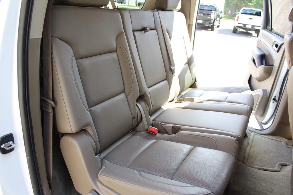 Chevrolet Suburban 4WD 4dr 1500 LTZ 2016