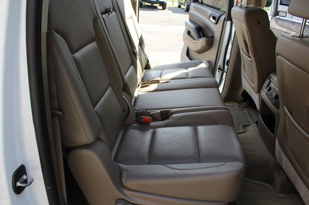 Chevrolet Suburban 4WD 4dr 1500 LTZ 2016