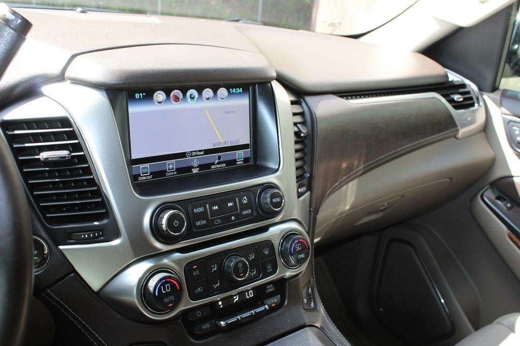 Chevrolet Suburban 4WD 4dr 1500 LTZ 2016