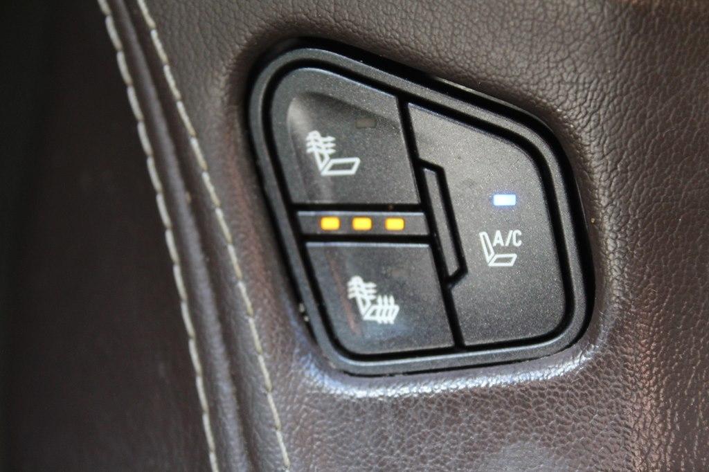 Chevrolet Suburban 4WD 4dr 1500 LTZ 2016