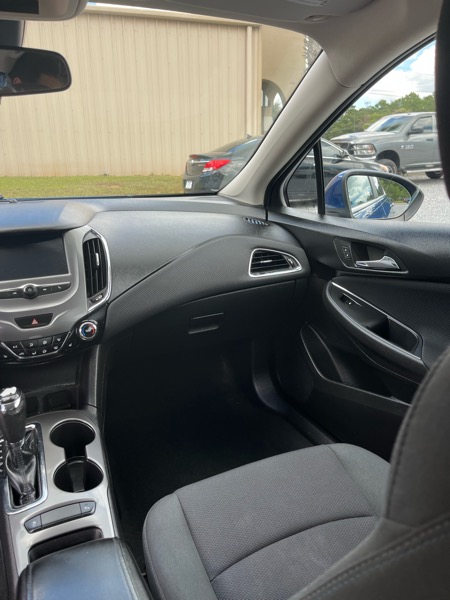 Chevrolet Cruze LT Auto 2017 Chevrolet Cruze LT Auto 2017