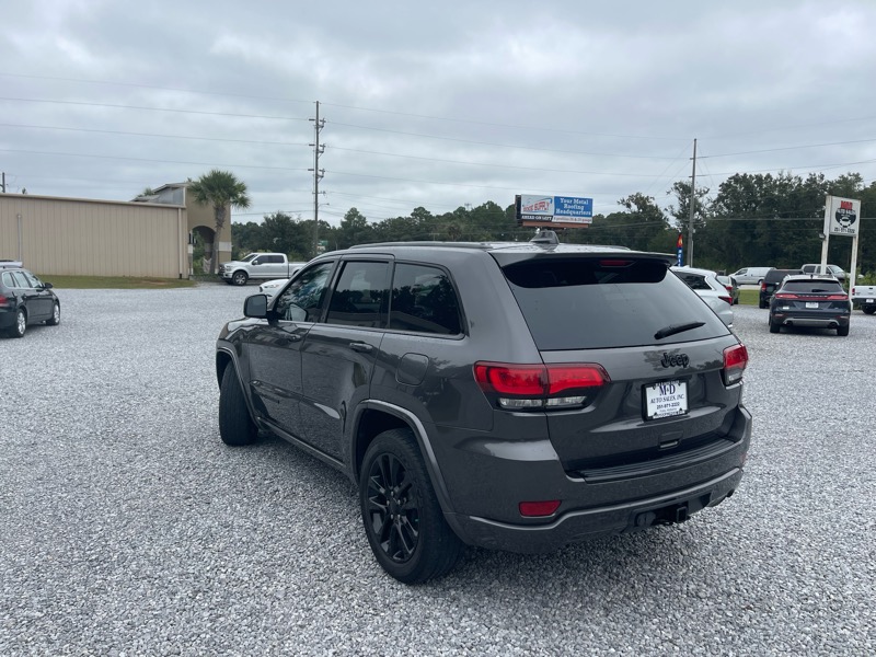 Jeep Grand Cherokee Laredo 2WD 2018 Jeep Grand Cherokee Laredo 2WD 2018