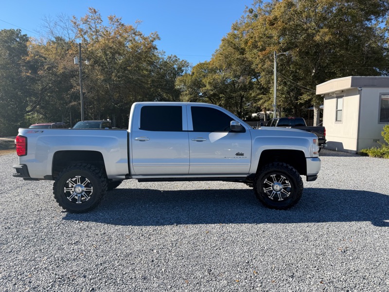 Chevrolet Silverado 1500 4WD Crew Cab 143.5" LT w/1LT 2017