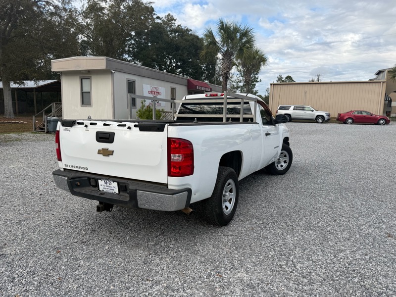 Chevrolet Silverado 1500 2WD Reg Cab 140" Work Truck 2011