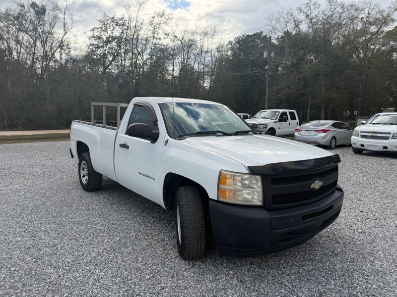 Chevrolet Silverado 1500 2WD Reg Cab 140" Work Truck 2011