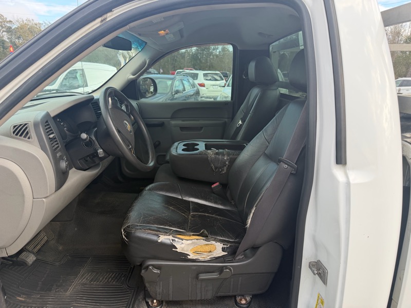 Chevrolet Silverado 1500 2WD Reg Cab 140" Work Truck 2011