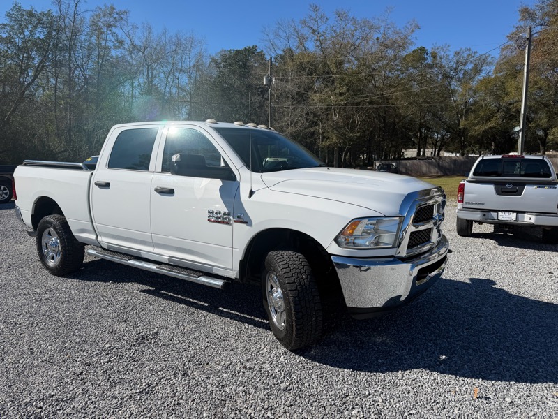 RAM 2500 Tradesman Crew Cab SWB 4WD 2016
