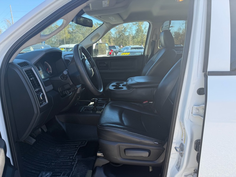 RAM 2500 Tradesman Crew Cab SWB 4WD 2016