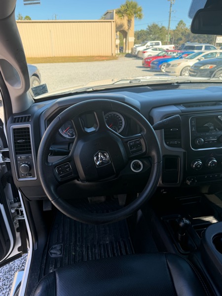 RAM 2500 Tradesman Crew Cab SWB 4WD 2016