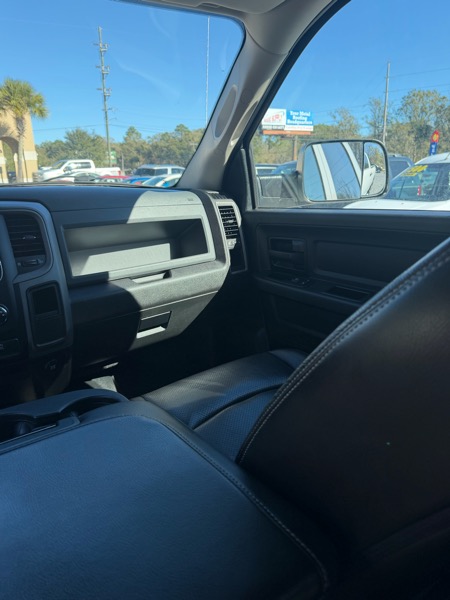 RAM 2500 Tradesman Crew Cab SWB 4WD 2016