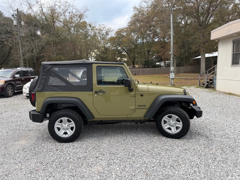 Jeep Wrangler Sport 4WD 2013