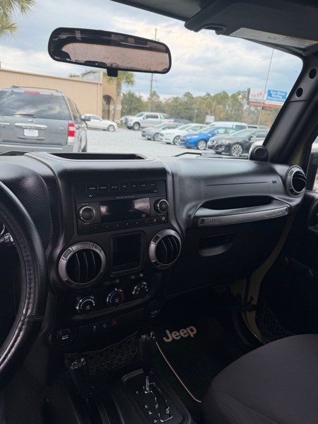 Jeep Wrangler Sport 4WD 2013