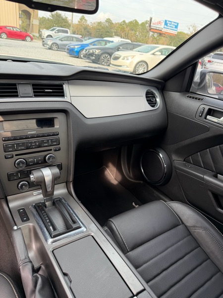 Ford Mustang V6 Coupe 2010