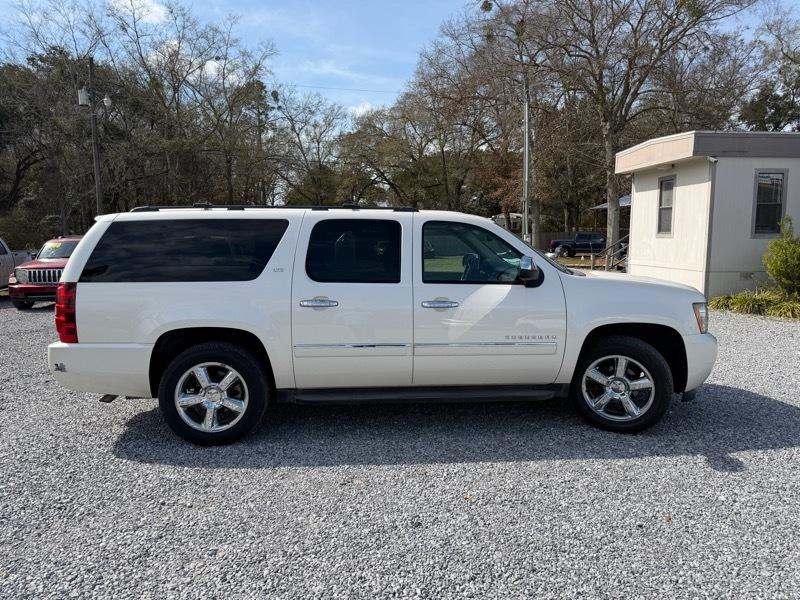 Chevrolet Suburban LTZ 1500 2WD 2013
