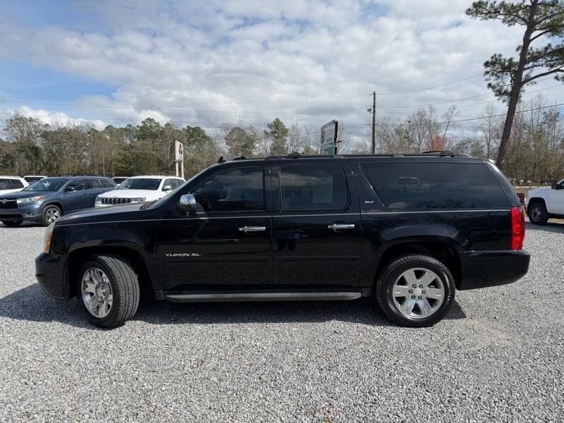GMC Yukon XL SLT-1 1/2 Ton 2WD 2011
