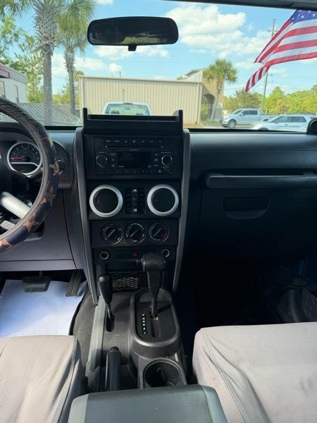 Jeep Wrangler Unlimited Sahara 4WD 2009