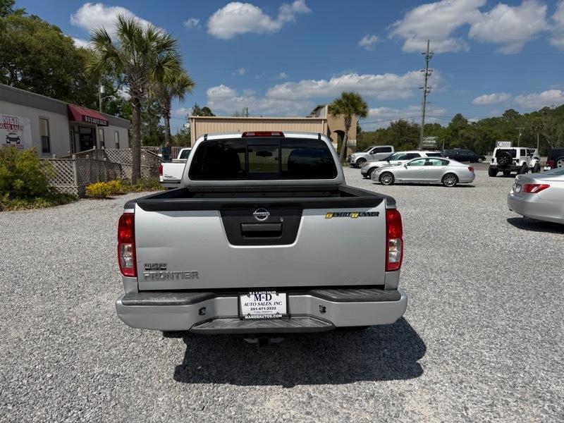 Nissan Frontier S Crew Cab 5AT 2WD 2014