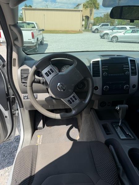 Nissan Frontier S Crew Cab 5AT 2WD 2014