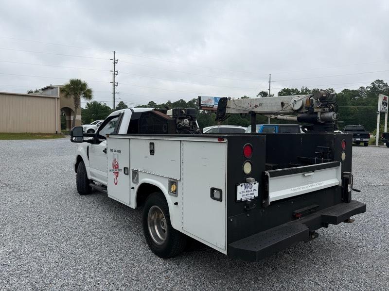 Ford F-350 SD XLT DRW 2WD 2019