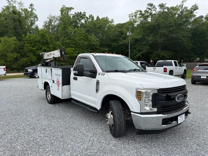 Ford F-350 SD XLT DRW 2WD 2019
