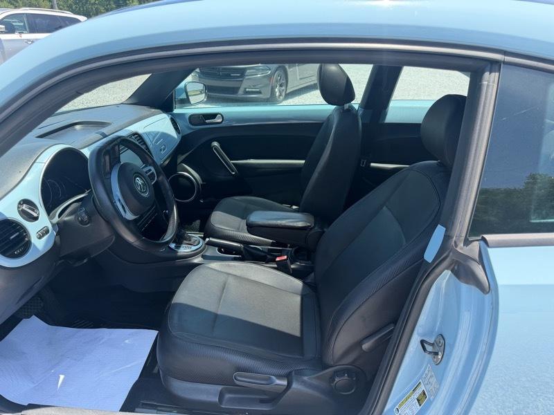 Volkswagen Beetle 2.5L 2013