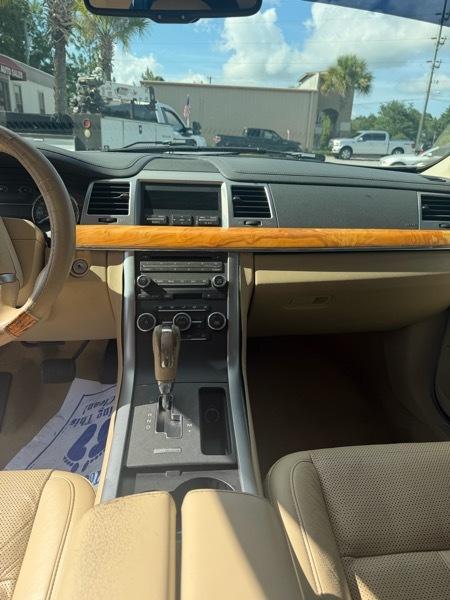 Lincoln MKS FWD 2009