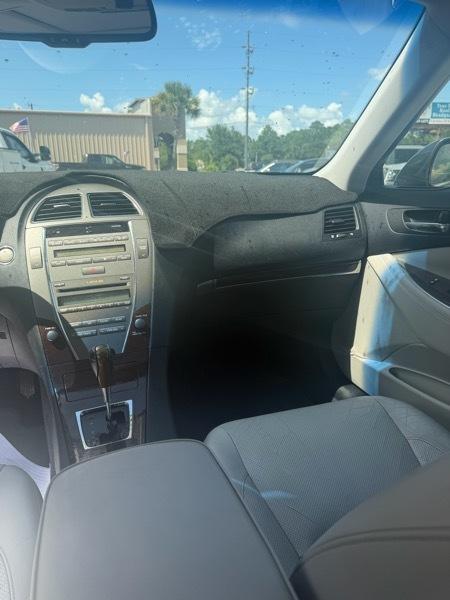 Lexus ES 350 Sedan 2010