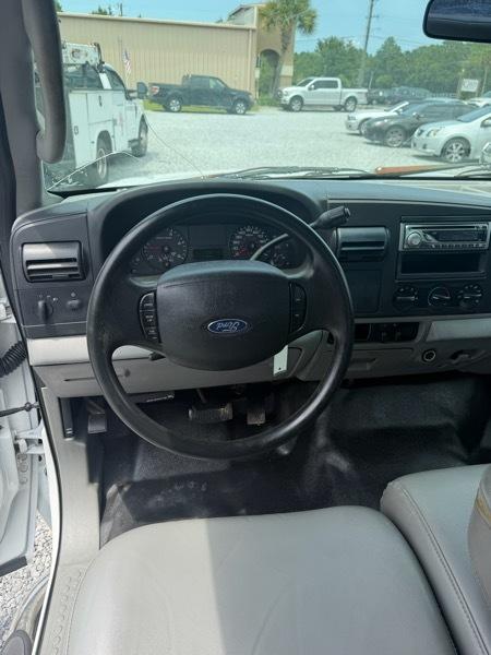 Ford F-350 SD XL 2WD DRW 2005