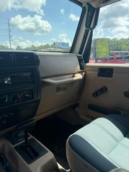 Jeep Wrangler Sahara 2000