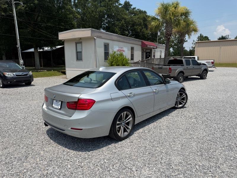 BMW 3-Series 328i Sedan 2012