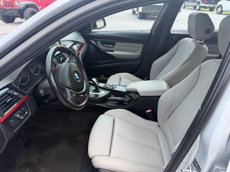 BMW 3-Series 328i Sedan 2012