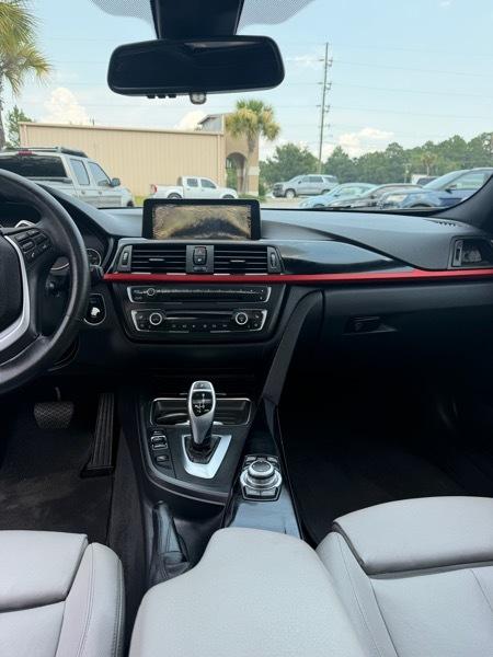 BMW 3-Series 328i Sedan 2012