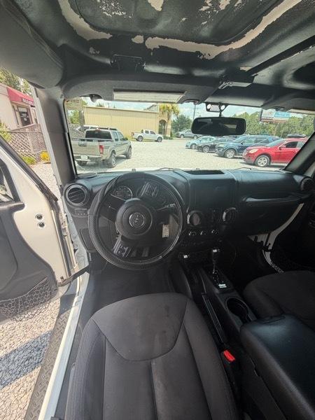 Jeep Wrangler Unlimited Sport 4WD 2015