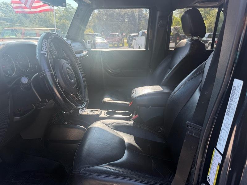 Jeep Wrangler Unlimited Sahara 4WD 2014