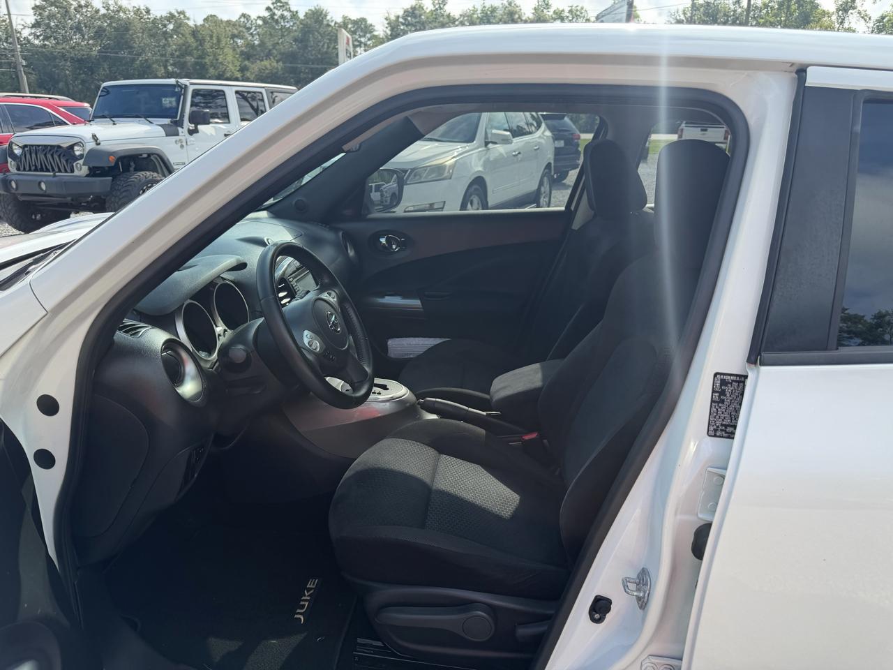 Nissan Juke S FWD 2016