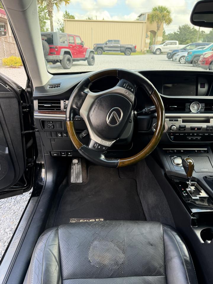 Lexus ES 350 Sedan 2013