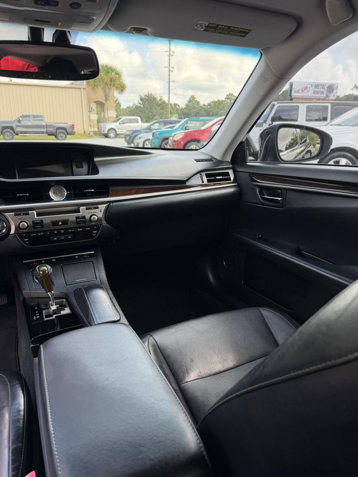 Lexus ES 350 Sedan 2013