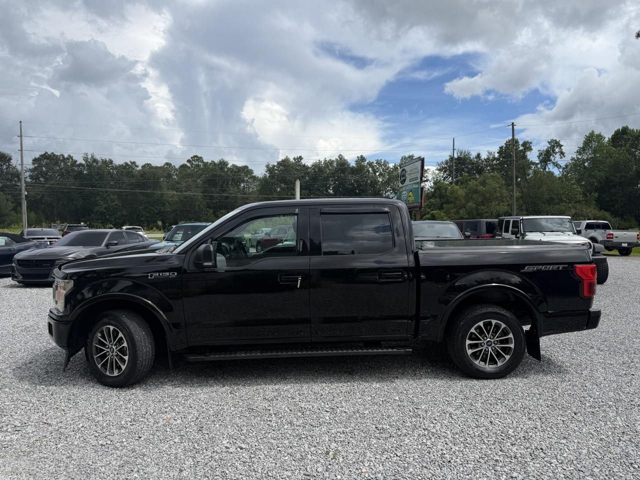 Ford F-150 2WD SuperCrew 157" XLT 2018