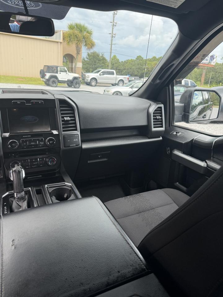 Ford F-150 2WD SuperCrew 157" XLT 2018