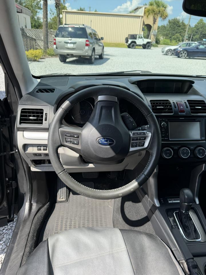 Subaru Forester 2.5i Touring 2015