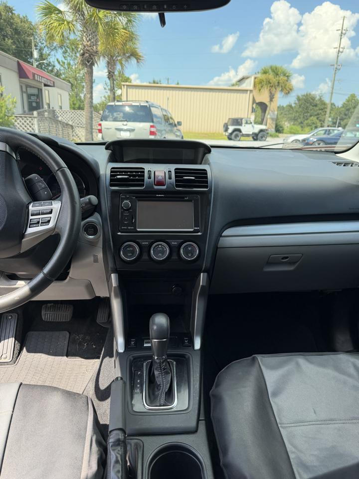 Subaru Forester 2.5i Touring 2015