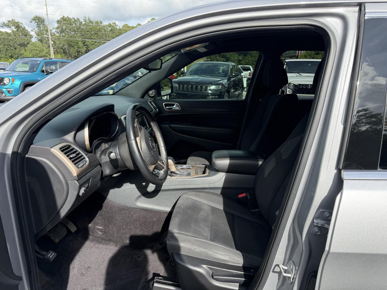 Jeep Grand Cherokee Laredo 2WD 2017
