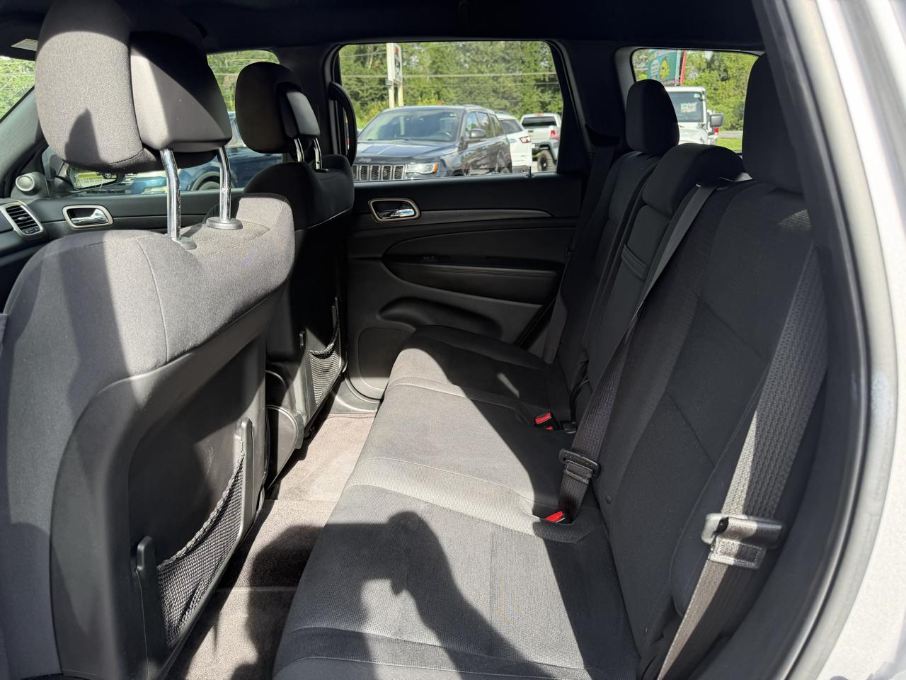 Jeep Grand Cherokee Laredo 2WD 2017