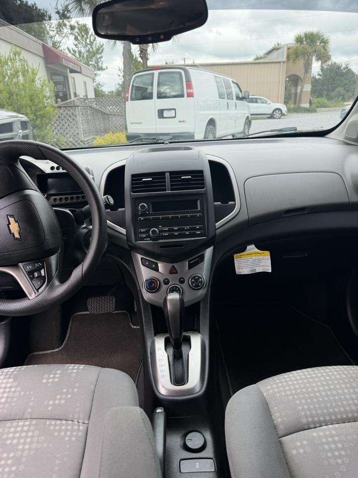 Chevrolet Sonic LS Auto 5-Door 2016