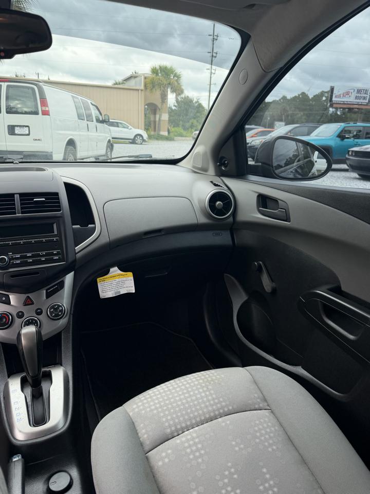 Chevrolet Sonic LS Auto 5-Door 2016
