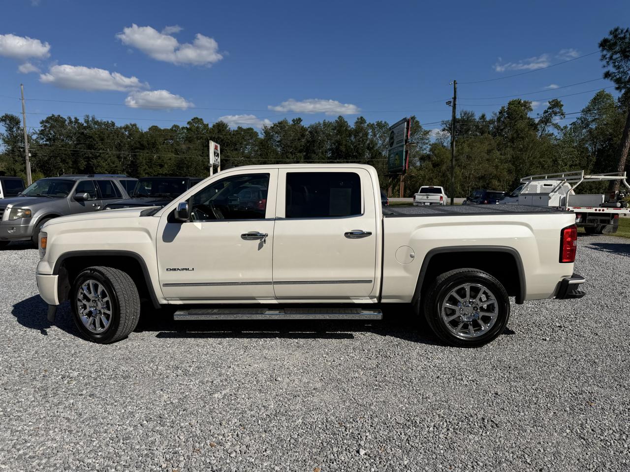 GMC Sierra 1500 Denali Crew Cab 4WD 2014