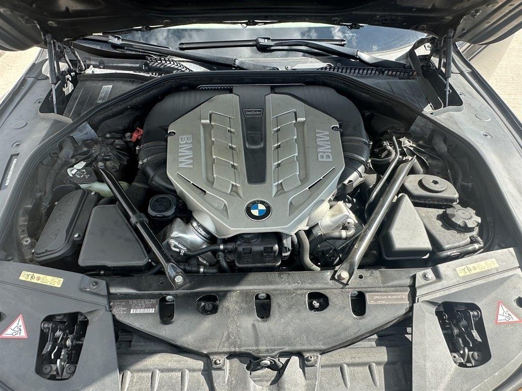 BMW 7-Series 750Li 2009